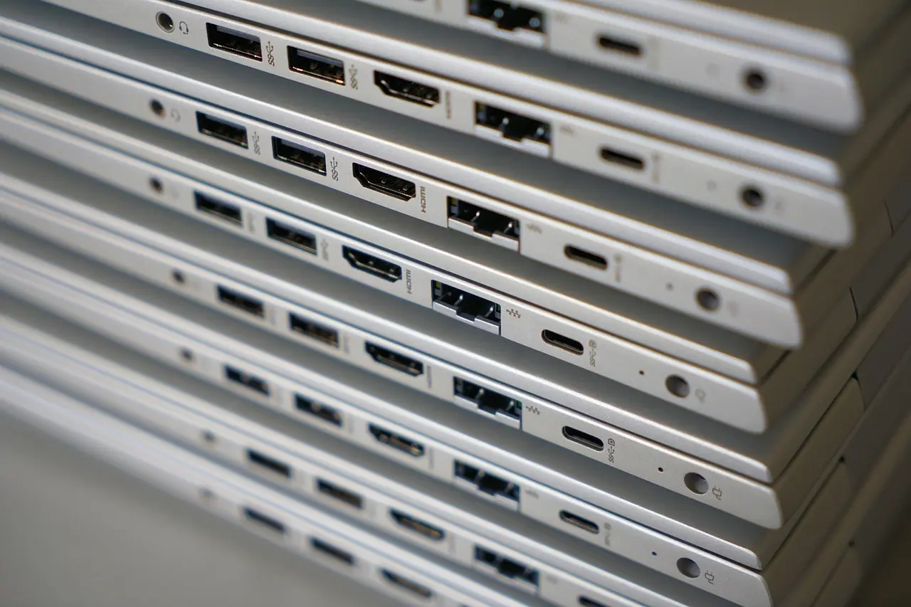 Hvad er forskellen på en hurtiglader og en almindelig batterioplader?